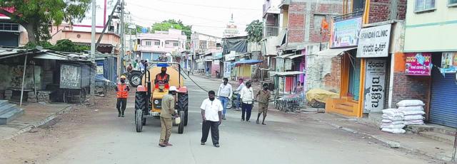 ಕ್ಲೋರೈಡ್ ಸಿಂಪಡಿಸಿ ಕೊರೋನಾ ಮುಕ್ತಗೊಳಿಸಿ